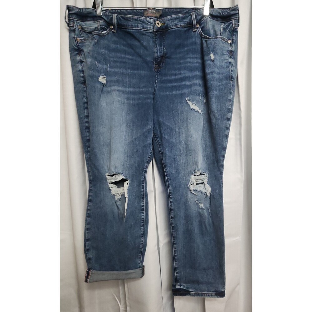 Torrid Women Plus Size 28R Distressed  Vintage Stretch  Medium Wash Jeans